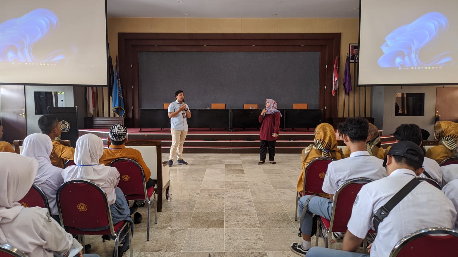 Prodi PBI UMM Tawarkan Program Unggulan dan CoE Kepada Siswa SMAN 2 Majalengka