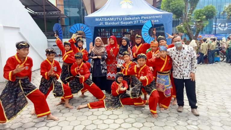 Ikuti Asistensi Mengajar, Mahasiswa PBI FKIP UMM Langsung Diterima Jadi Guru