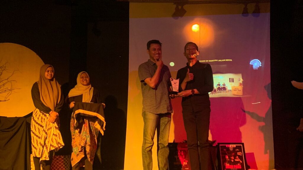 Puncak Penganugerahan Pentas Teater Penyutradaraan: Mahasiswa Raih Prestasi dan Banjir Apresiasi