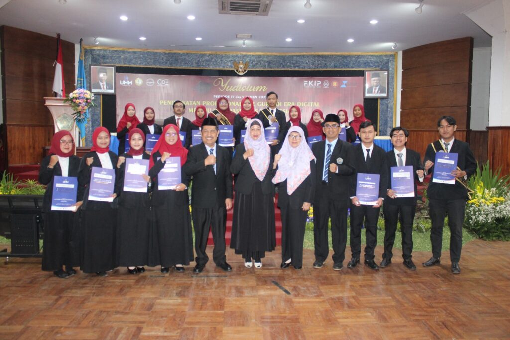 14 Mahasiswa PBI FKIP UMM Borong Penghargaan Mahasiswa Berprestasi pada Yudisium Periode IV dan V Tahun 2023