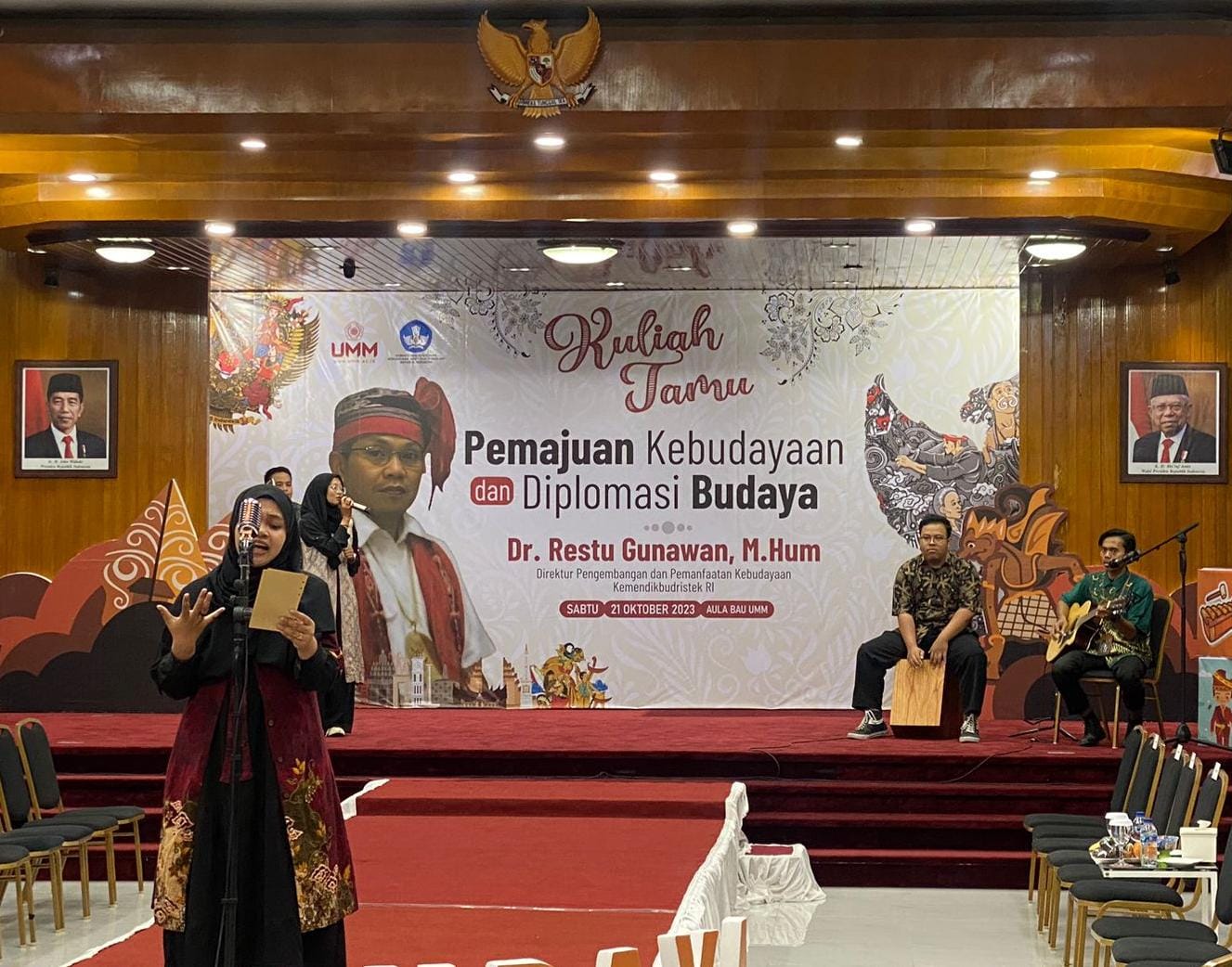 Tampilkan Muspus, Mahasiswa Prodi PBI FKIP Unjuk Gigi di Acara Kuliah Tamu Bersama Kemendikbudristek