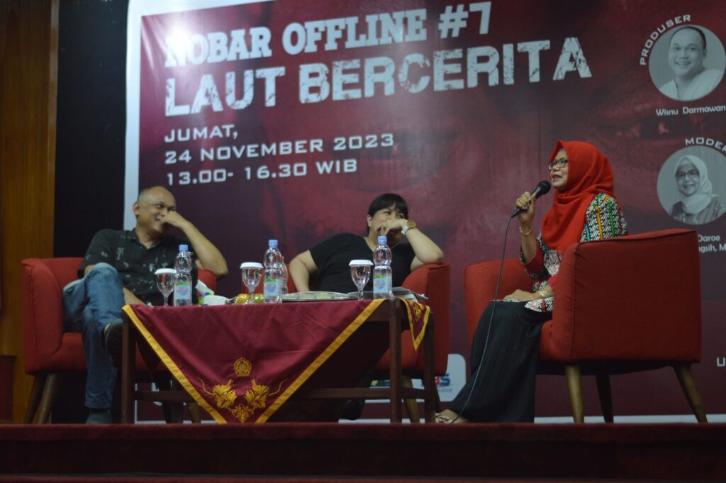 Dosen Prodi PBI FKIP UMM Moderatori Acara Diskusi dan Bedah Buku Laut Bercerita Bersama Leila S. Chudori