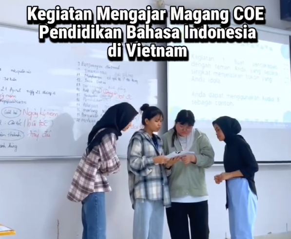 Mahasiswa CoE Diplomasi Bahasa Prodi PBI FKIP UMM Berbagi Pengalaman Mengajar di Open University, Ho Chi Minh City