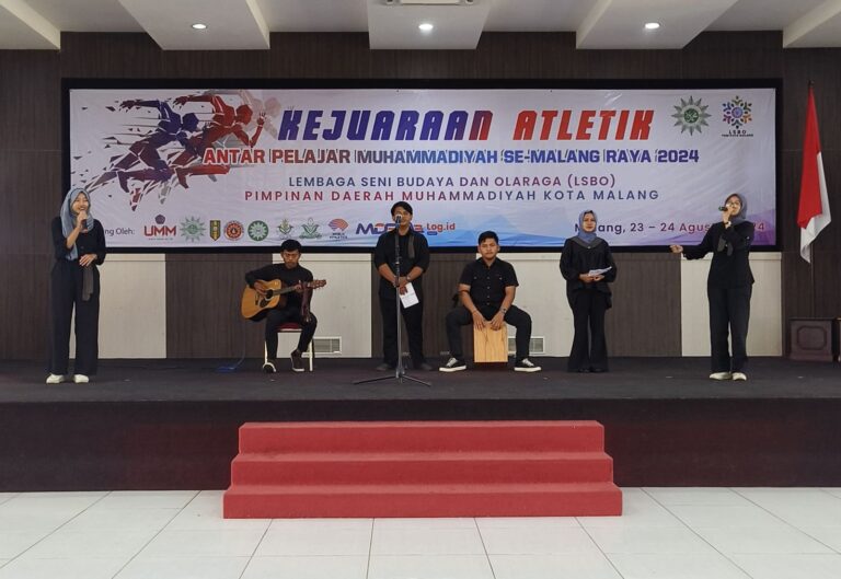 Mahasiswa Prodi PBI FKIP UMM Tampil Memukau di Pembukaan Kejuaraan Atletik Antar Pelajar Muhammadiyah Se-Malang Raya