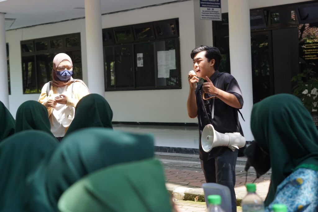 Sosialisai Prodi PBI FKIP dalam Kunjungan SMA Muhammadiyah 4 Surabaya ke UMM
