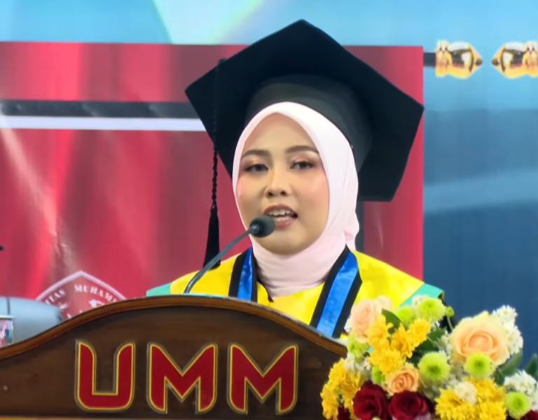 Selamat untuk Ananda Fatma sebagai Wisudawan Terbaik Periode 1 Tahun 2025