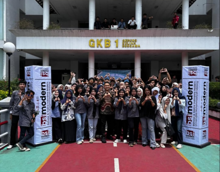 Bahasa Indonesia On The Floor: Ajang Kreativitas Mahasiswa Pendidikan Bahasa Indonesia UMM